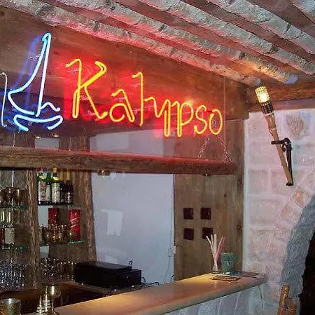 Отель Kalypso 3*